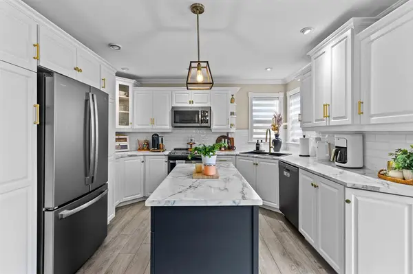 19 Teakwood Drive, St. John's, NL A1H 1A9