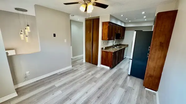 Brampton, ON L6T 3Z1,16 Franklin CT