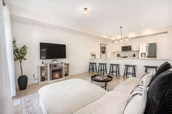 Kanata, ON K2S 2R7,58 Arinto PL