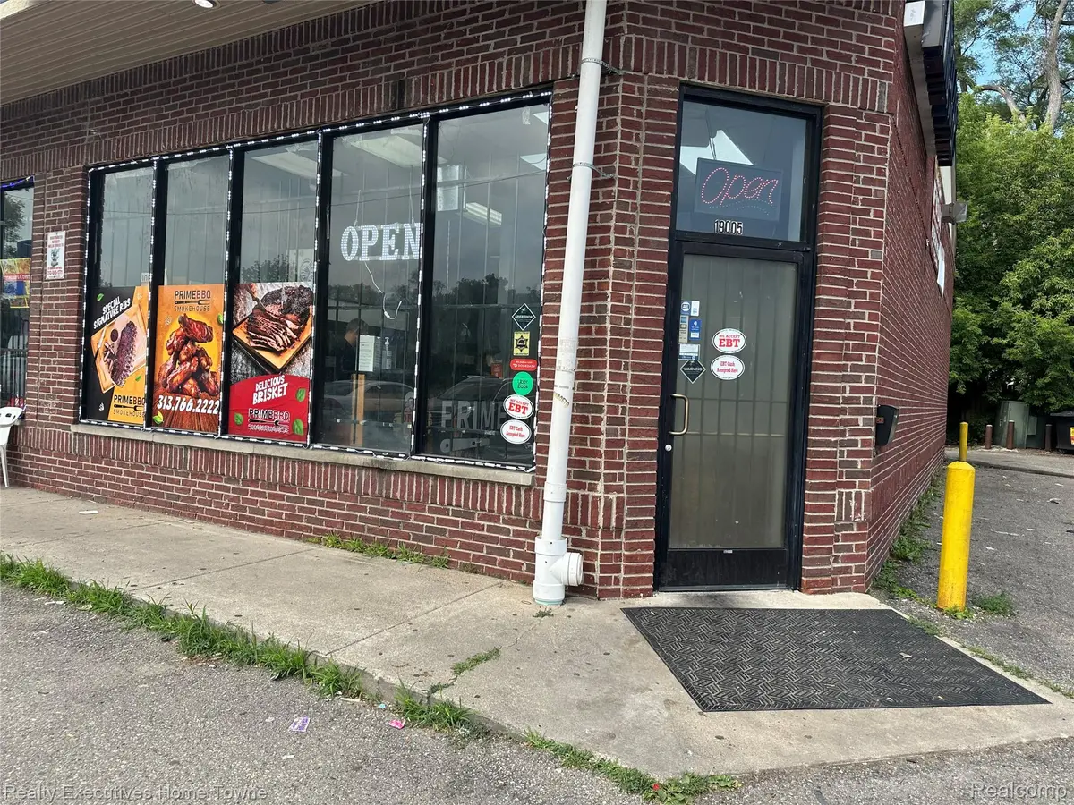 19005 Telegraph RD, Detroit, MI 48219