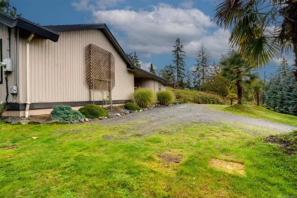 Nanoose Bay, BC V9P 9G1,2310 Garry Oak Dr