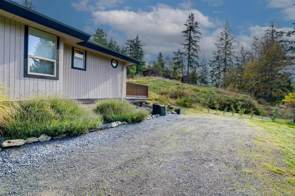 Nanoose Bay, BC V9P 9G1,2310 Garry Oak Dr