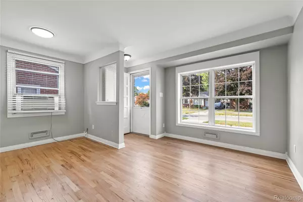 Inkster, MI 48141,26251Somerset Somerset DR