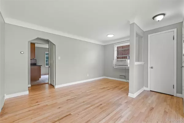 Inkster, MI 48141,26251Somerset Somerset DR