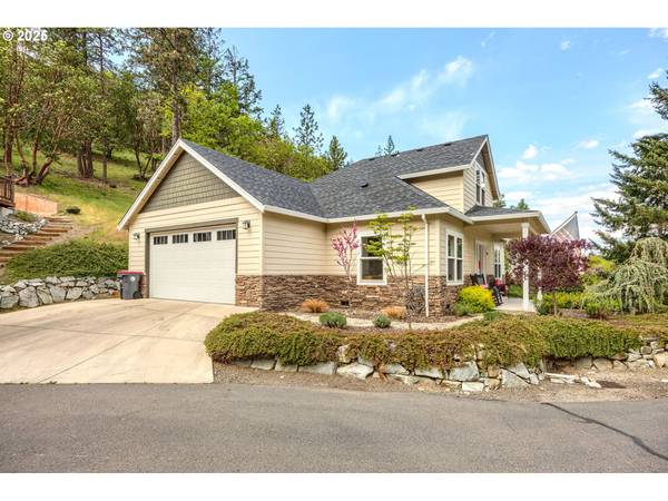 Jacksonville, OR 97530,205 Oak Knoll WAY