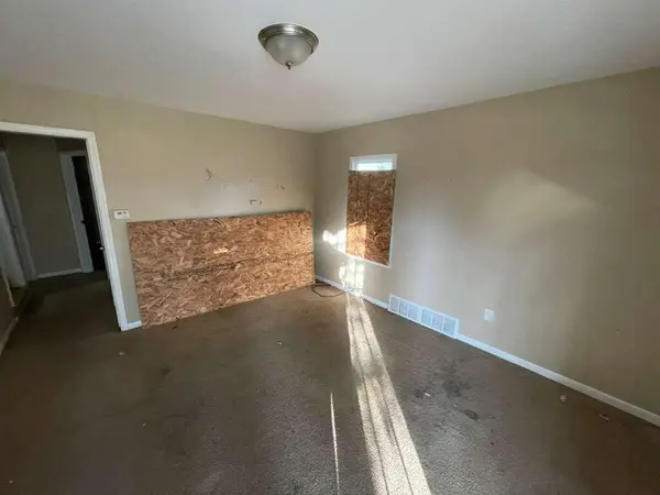 Detroit, MI 48228,9167 Grandmont AVE