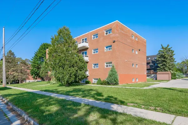 Guelph, ON N1E 1A9,10 Glenbrook DR #104