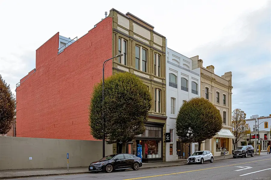 1407 Government St #302, Victoria, BC V8W 1Z1