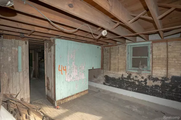 Detroit, MI 48204,6420 Tuxedo ST