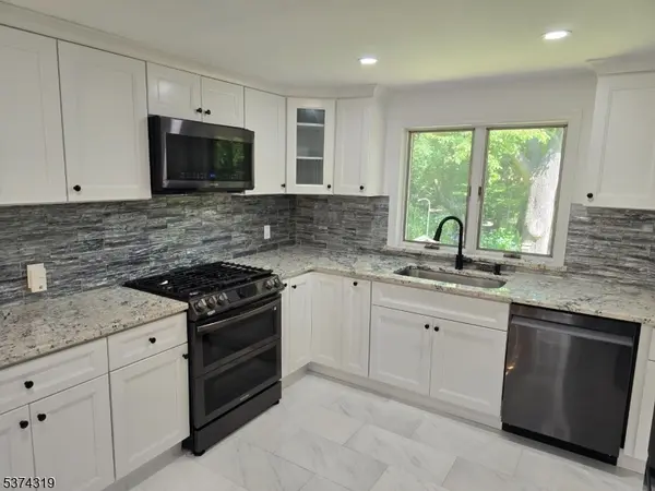 Bernards Twp., NJ 07920,3462 Valley Rd