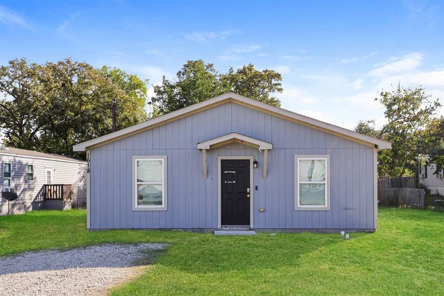 1618 Gale Drive, Pelican Bay, TX 76020