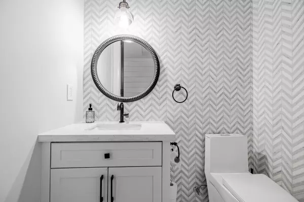 Aurora, ON L4G 1T7,152 Wells ST