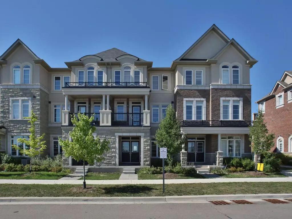 Oakville, ON L6M 0Z1,3030 George Savage AVE