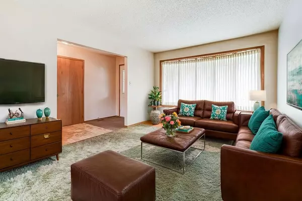 Oshawa, ON L1H 8E7,330 Cumberland CT