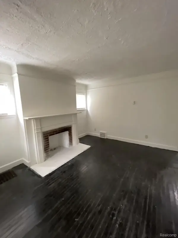 9137 Birwood ST, Detroit, MI 48204