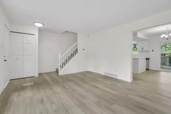 London North, ON N6G 3L6,12 Inverary RD