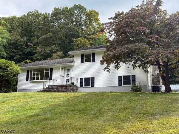 245 Barrett Rd, Vernon Twp., NJ 07462