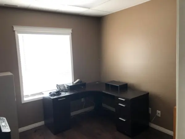 Grande Prairie, AB T8W 1M3,7902 110 ST