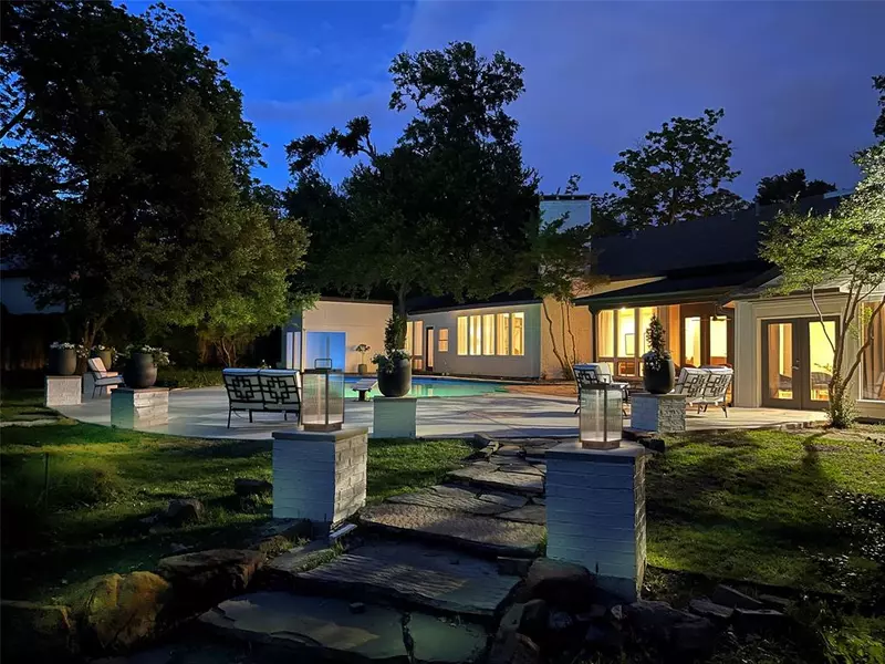 6802 Bert Lane, Dallas, TX 75240