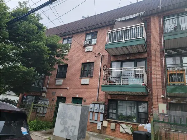 638 Grassmere TER,  Far Rockaway,  NY 11691