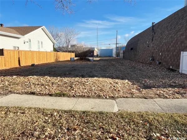 210 Maple STREET, Maple Creek, SK S0N 1N0