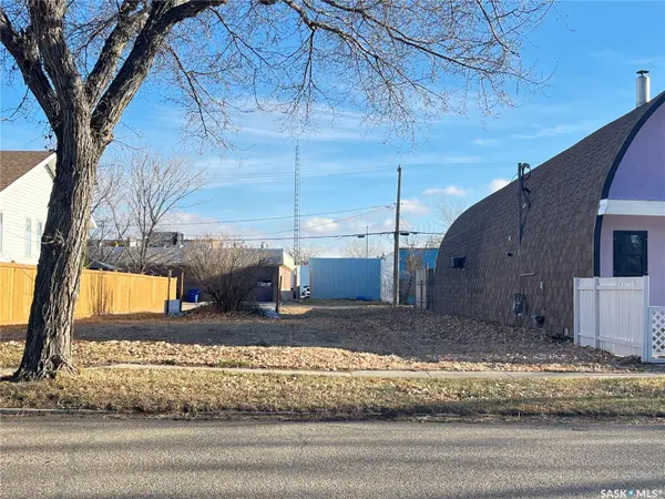 210 Maple STREET, Maple Creek, SK S0N 1N0