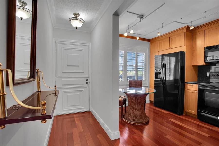 2002 Granada Dr #B3, Coconut Creek, FL 33066