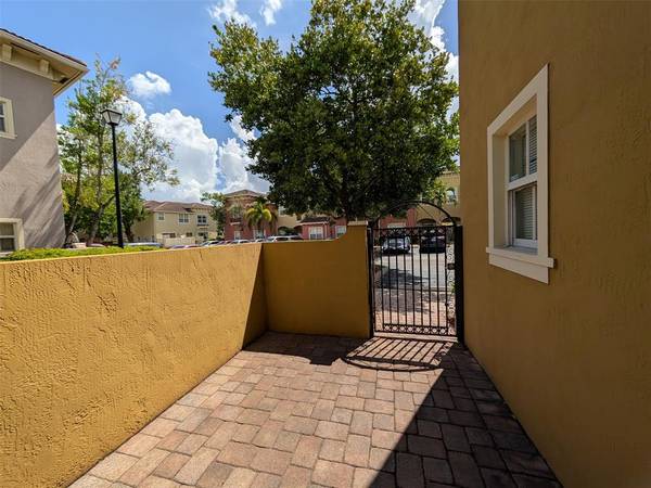 Tamarac, FL 33309,2851 W Prospect Rd #701