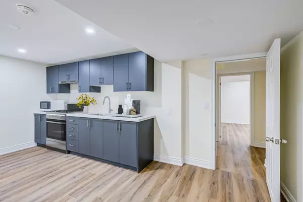 Milton, ON L9T 0E5,854 Yates DR #Lower