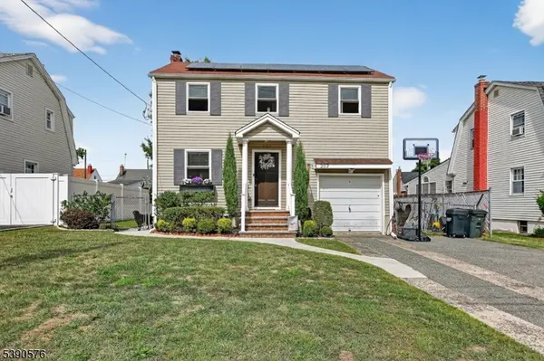 207 Palsa Ave, Elmwood Park Boro, NJ 07407