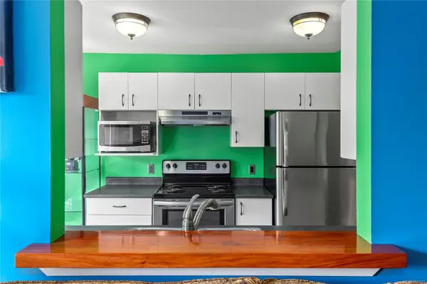 Comox, BC V9M 3S9,698 Aspen Rd #309C