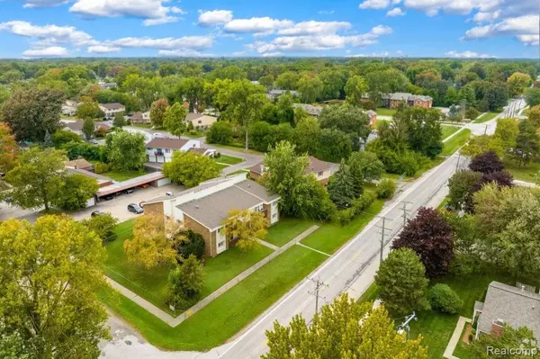 35775 Union Lake RD, Clinton Charter Township, MI 48035