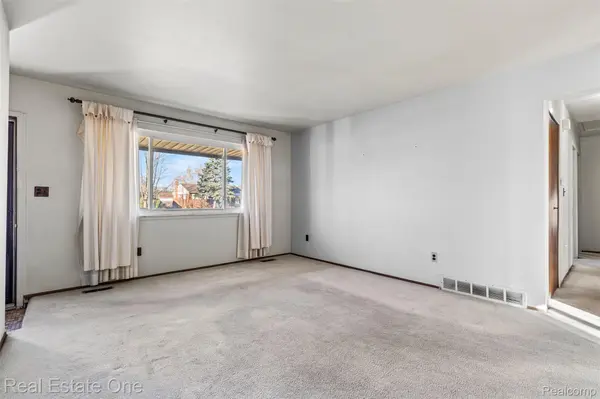 Southgate, MI 48195,13765 Leroy ST