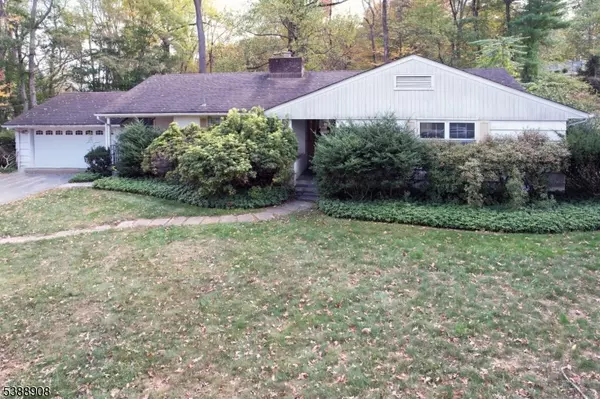 5 De Camp Dr, Boonton Twp., NJ 07005