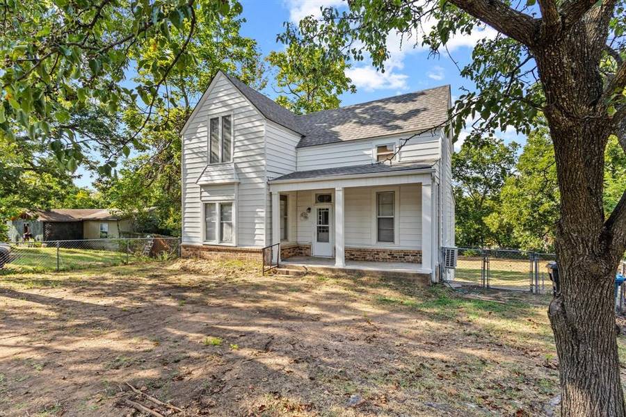 1211 W Owing Street, Denison, TX 75020