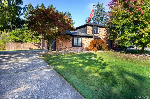 Grand Blanc, MI 48439,9418 Oakmont DR