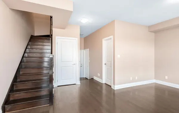 Mississauga, ON L5R 0E9,70 Littlecreek RD #6