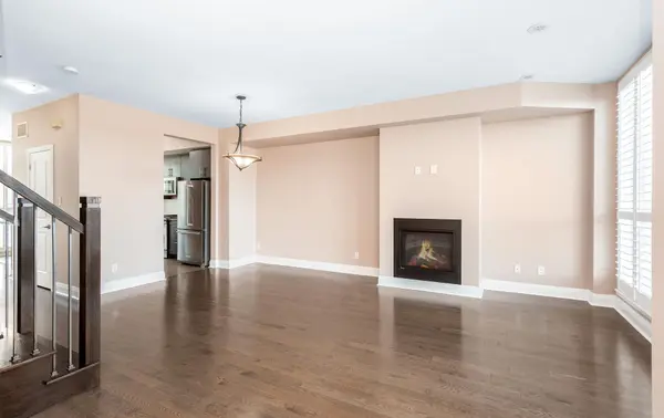 Mississauga, ON L5R 0E9,70 Littlecreek RD #6