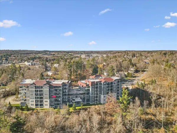 10B Kimberley AVE #209, Bracebridge, ON P1L 0A6