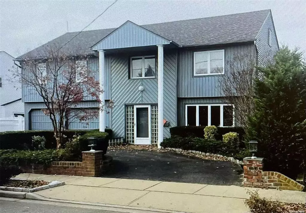 Oceanside, NY 11572,3966 Carrel BLVD