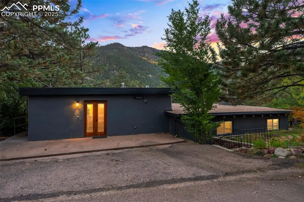 Cascade, CO 80809,4440 Heizer ST