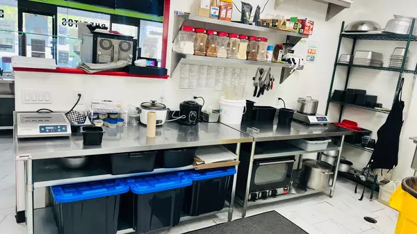 Guelph, ON N1H 7G5,666 Woolwich ST N #114