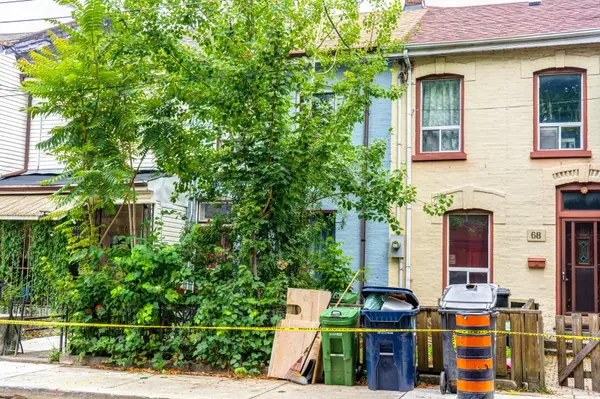 Toronto C01, ON M6J 2J9,66 Euclid AVE