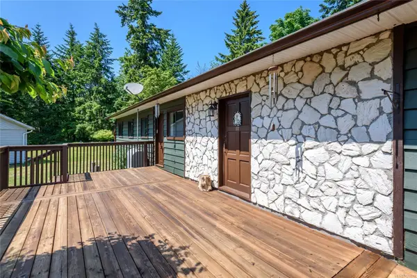 Black Creek, BC V9J 1C3,9437 Martin Park Dr