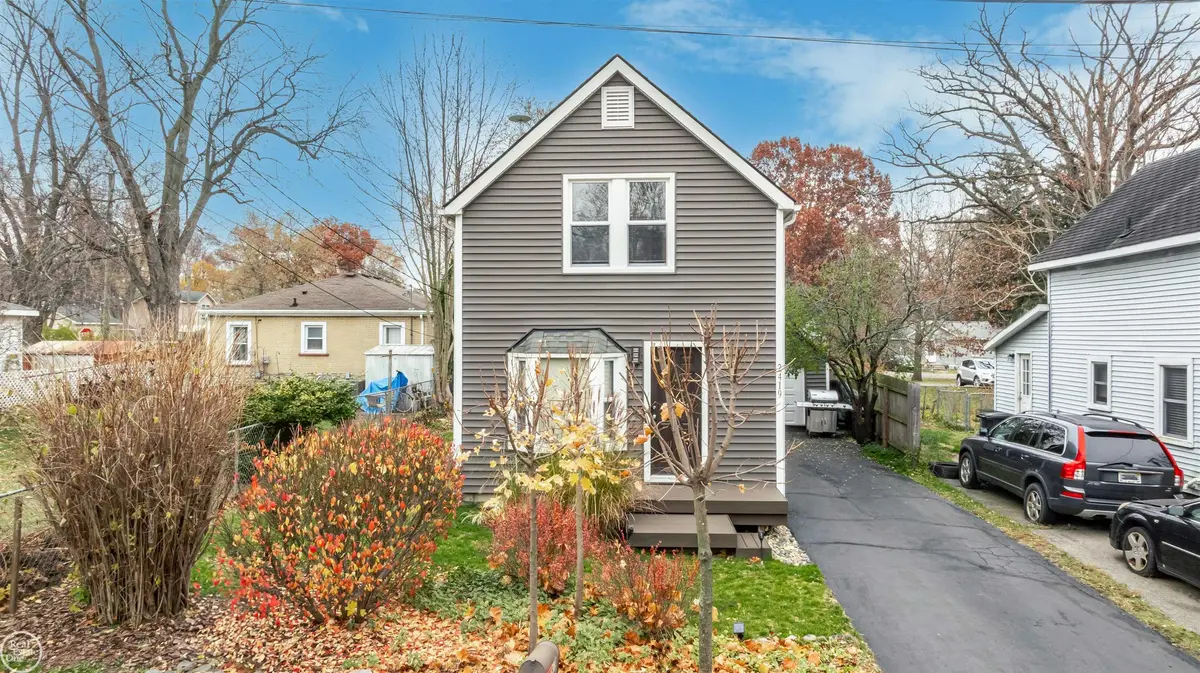 Keego Harbor, MI 48320,2419 Fordham ST