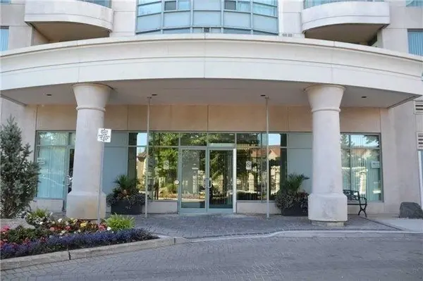 Toronto E09, ON M1P 5C5,61 Town Centre CT #1010