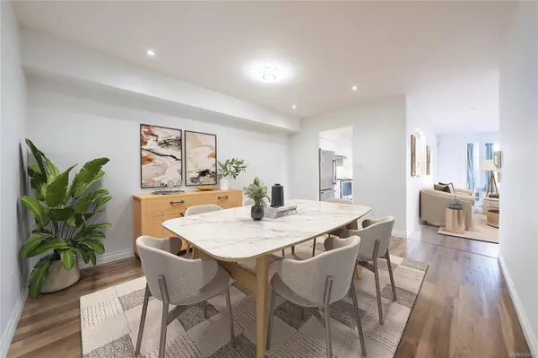 Nanaimo, BC V9R 2N4,327 Prideaux St #201