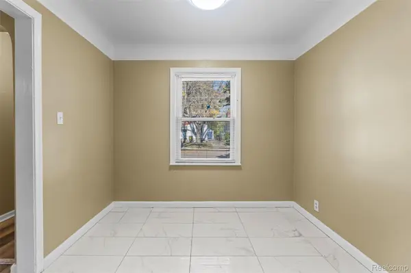 Harper Woods, MI 48225,19644 Kenosha ST