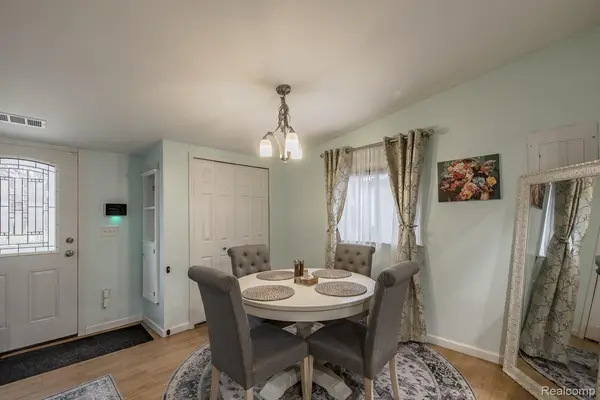 Auburn Hills, MI 48326,2515 James RD