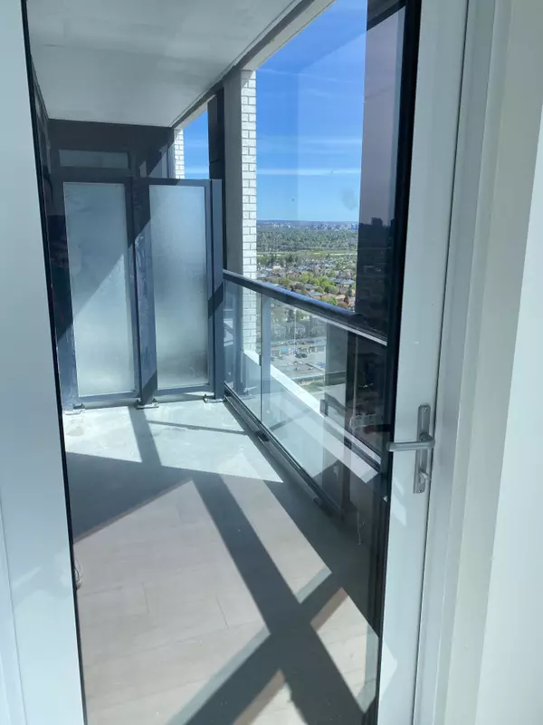 Vaughan, ON L4J 0L4,7950 Bathurst ST #B-2305